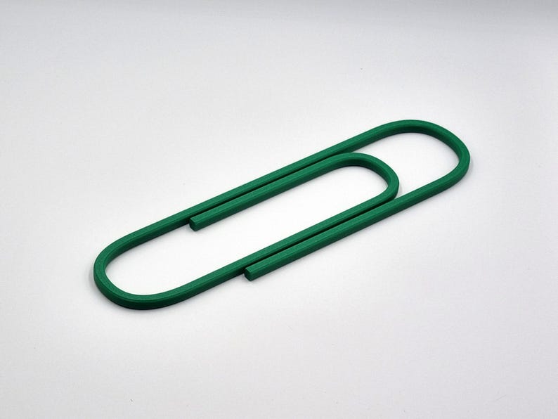 3D Printed Jumbo Paperclip: Novelty Desk Organizer