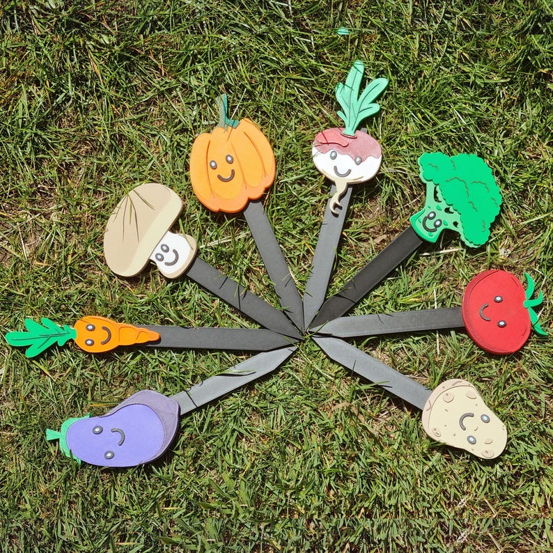 3D Printed Smiley Face Plant Marker: PLA Garden Decor